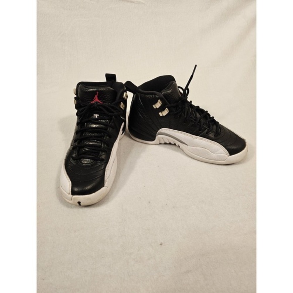 Nike Air Jordan Shoes Youth 5 Women 6.5 Air Jordan 12 Retro Playoffs K024
